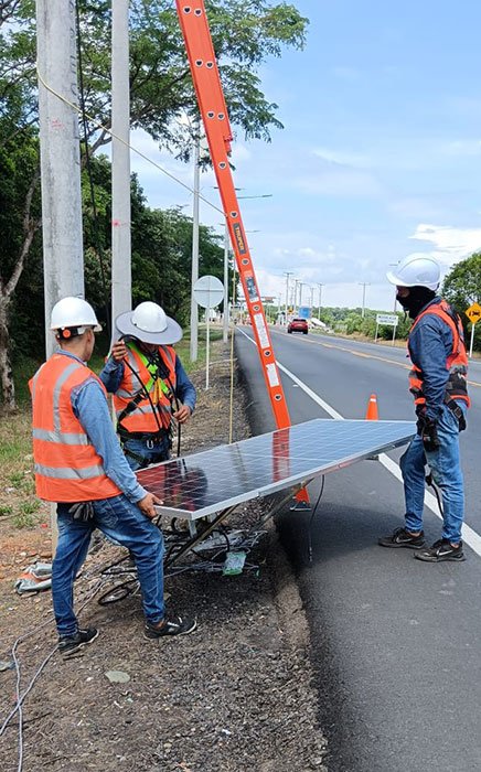 Paneles-Solares-en-Villavicencio-instalación-3